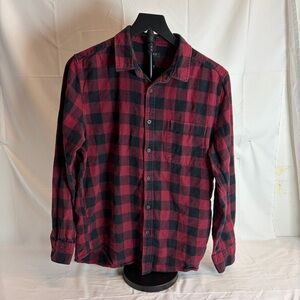Forever 21 Men’s Red Black Plaid Flannel Shirt Size M